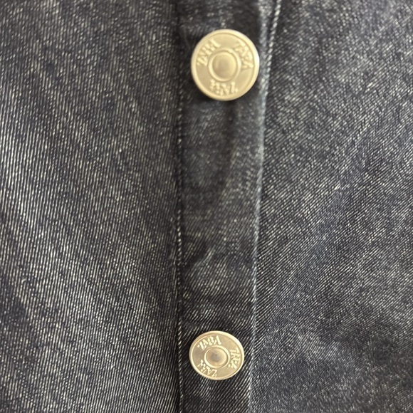 Zara Blue denim  Midi Dress with Notched Collar and Cap Sleeves size large - Picture 4 of 8